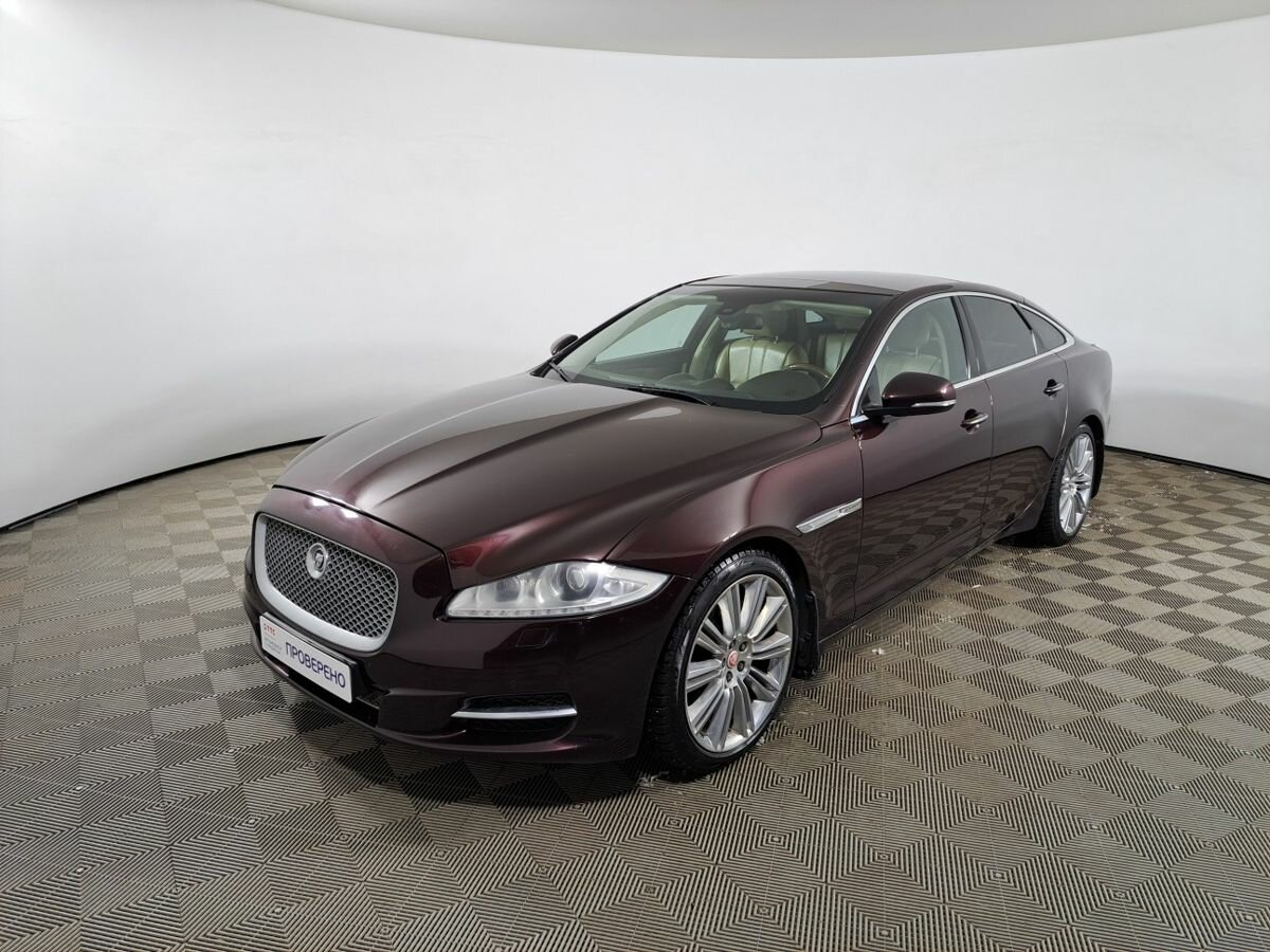 Jaguar XJ IV (X351)