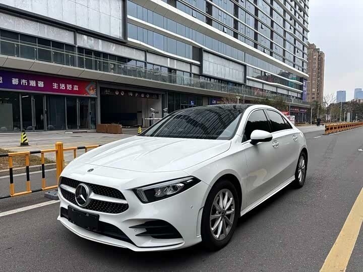 Mercedes-Benz A-Класс 180 Long IV (W177)