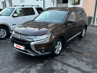 2021 Mitsubishi Outlander III Рестайлинг 3, коричневый, 1300000 рублей, вид 1