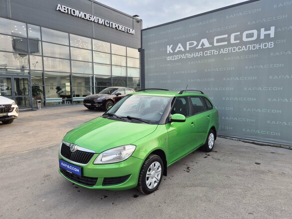 2011 Skoda Fabia II Рестайлинг, зелёный, 570000 рублей