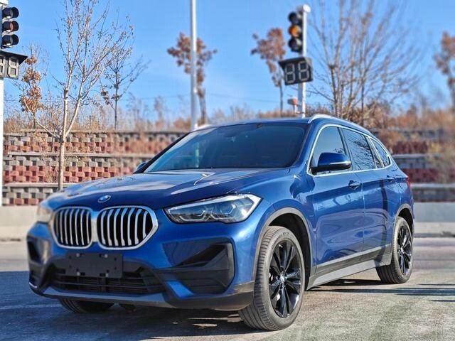 BMW X1 18i sDrive II (F48) Рестайлинг