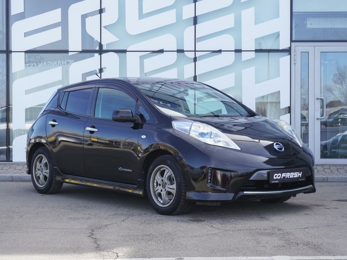 Nissan Leaf I (ZE0/AZE0)