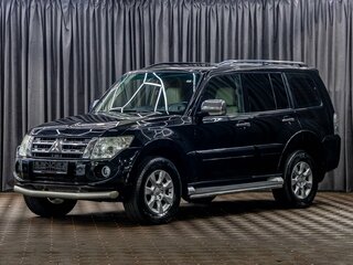 Mitsubishi Pajero IV Рестайлинг 1