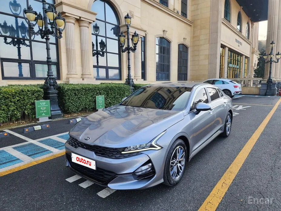 Kia K5 III
