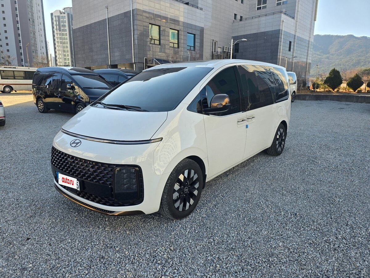 Hyundai Staria I