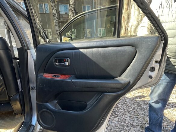 2002 Lexus RX 300 I, серебристый, 500000 рублей - вид 7