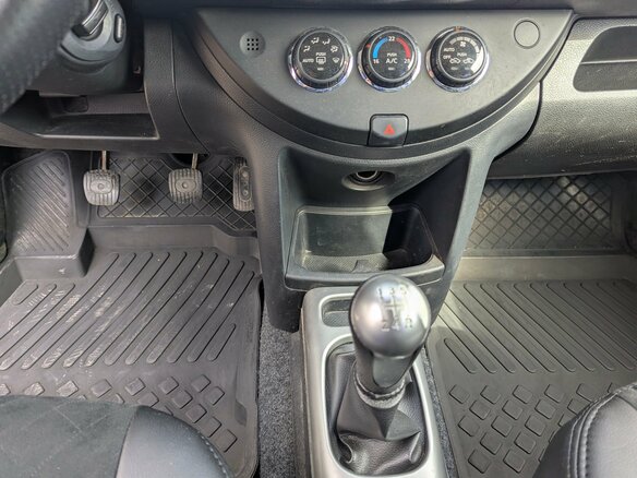 2013 Nissan Note I Рестайлинг, серый, 720000 рублей - вид 16