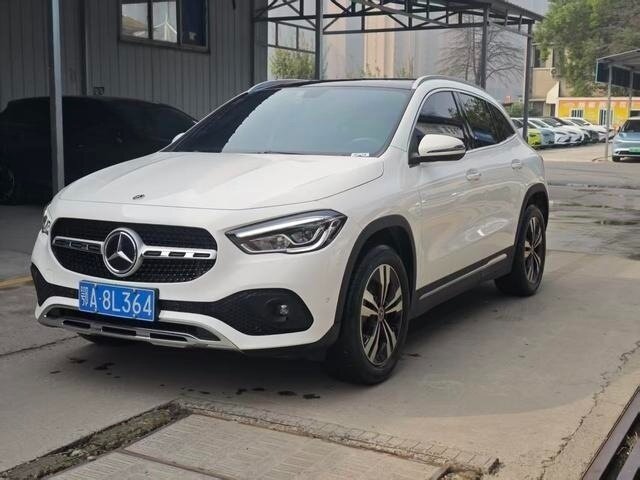 Mercedes-Benz GLA 180 II (H247)