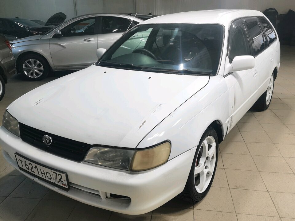 Toyota Corolla VII (E100)