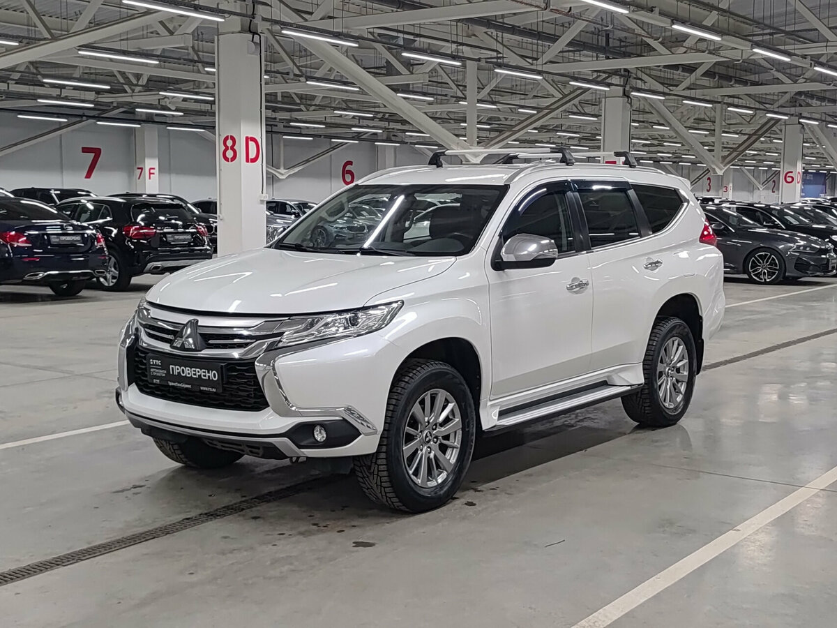 Mitsubishi Pajero Sport III