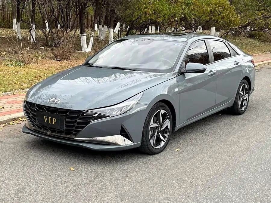 Hyundai Elantra VII (CN7)