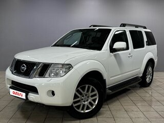 2011 Nissan Pathfinder III Рестайлинг, белый, 1430000 рублей, вид 1