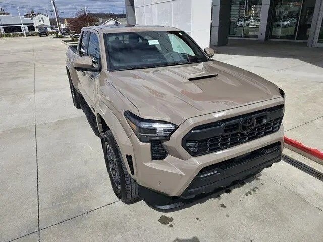 Toyota Tacoma IV