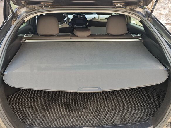 2019 Toyota Prius PHV ZVW52 Prime IV (XW50), серый, 2130000 рублей - вид 18