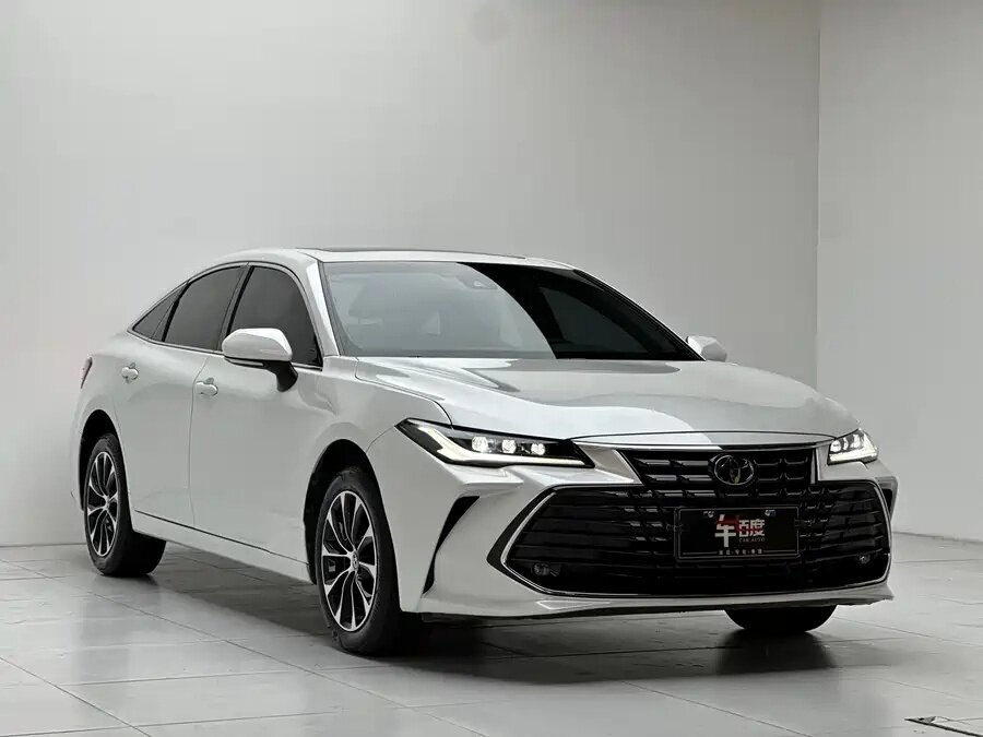 Toyota Avalon V