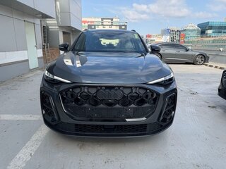 2026 Audi Q5 L III (GU), серый, 5600000 рублей, вид 1