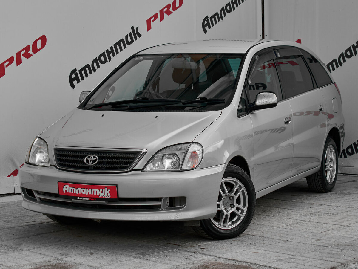 Toyota Nadia