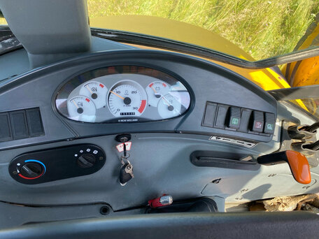 2011 New Holland B90B, жёлтый, 4200000 рублей, вид 5