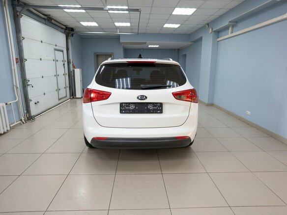 2017 Kia Ceed II Рестайлинг, белый, 1049000 рублей - вид 15