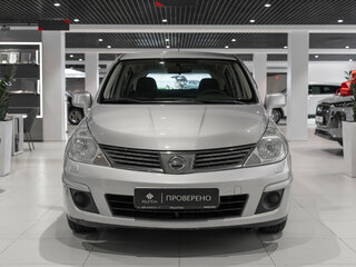 2008 Nissan Tiida I, серебристый, 560000 рублей, вид 3