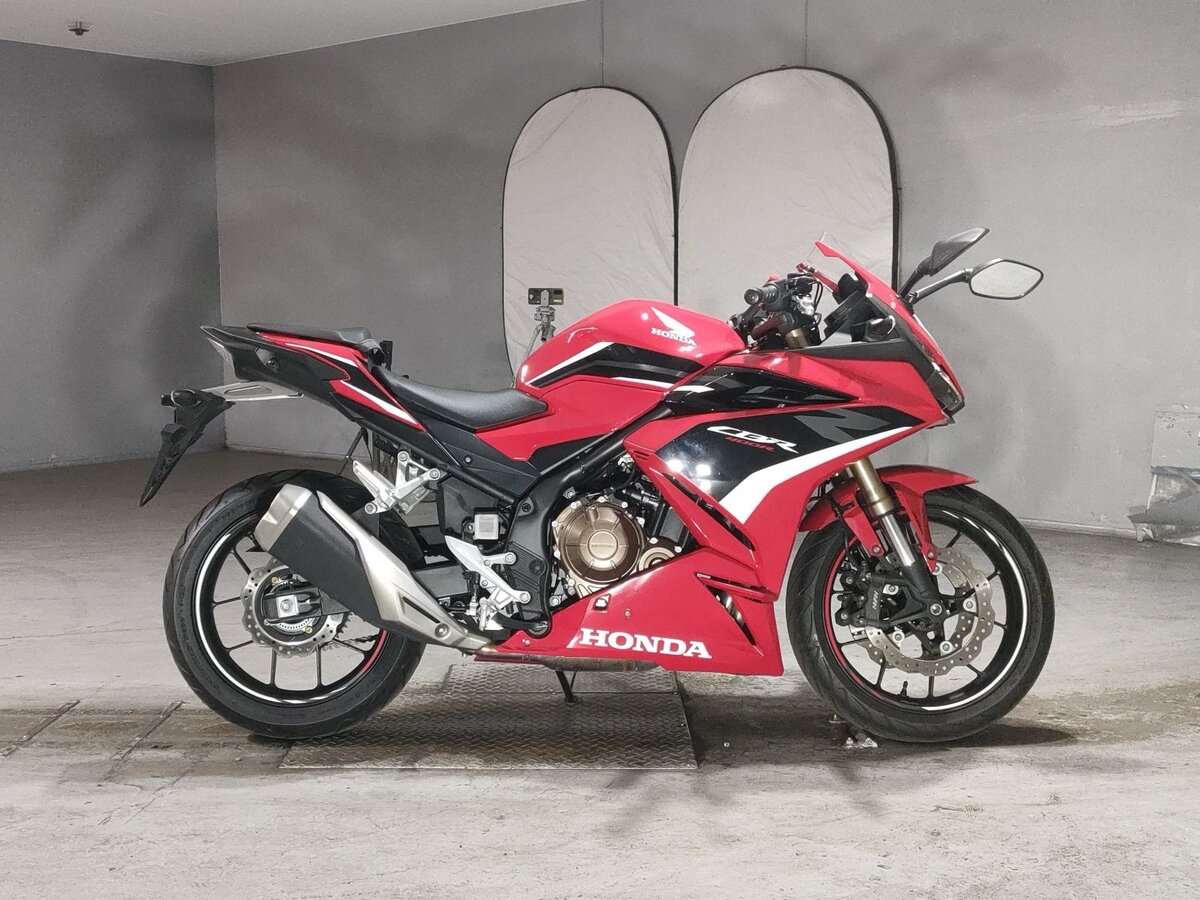 Honda CBR 400R