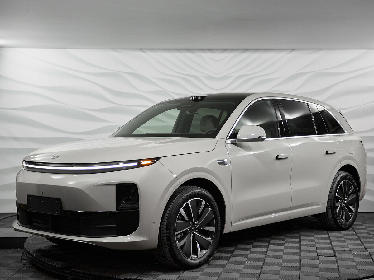 Li Auto (Lixiang) L6