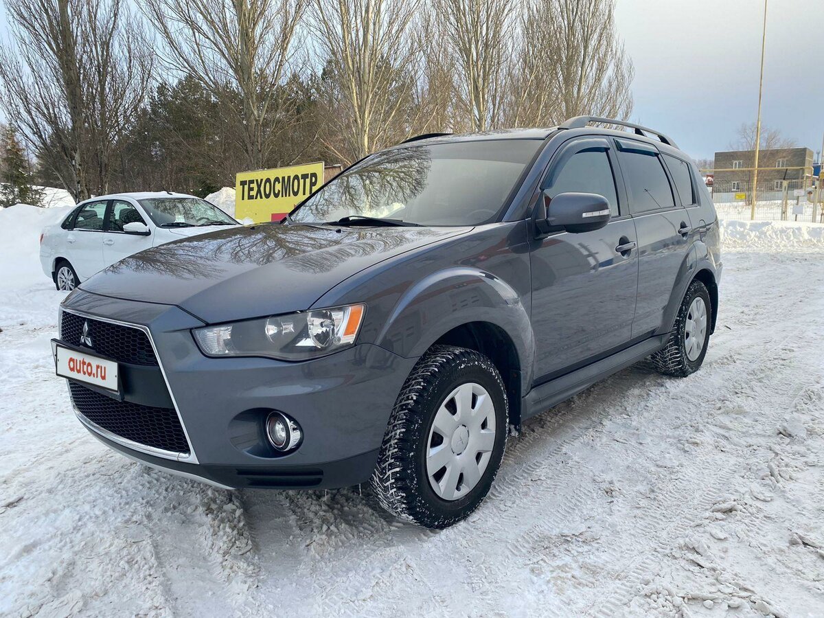 Купить б/у Mitsubishi Outlander II Рестайлинг 2.0 MT (147 л.с.) бензин ...