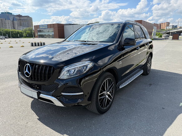 2016 Mercedes-Benz GLE 500 I (W166), чёрный, 3850000 рублей - вид 2