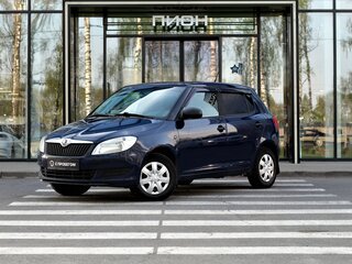2013 Skoda Fabia II Рестайлинг, синий, 440000 рублей, вид 1