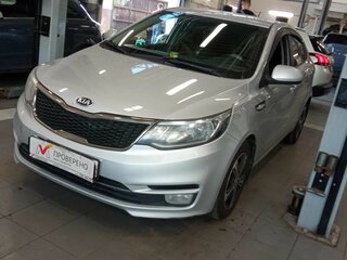 2017 Kia Rio III Рестайлинг, серебристый, 970000 рублей, вид 1