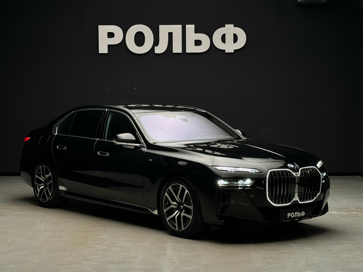 BMW 7 серии VII (G70)