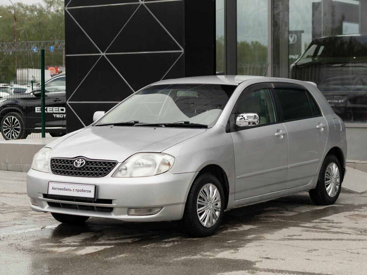 Toyota Corolla Runx IX (E120, E130)