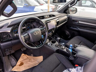 2026 Toyota Hilux VIII Рестайлинг 3, чёрный, 6250006 рублей, вид 5