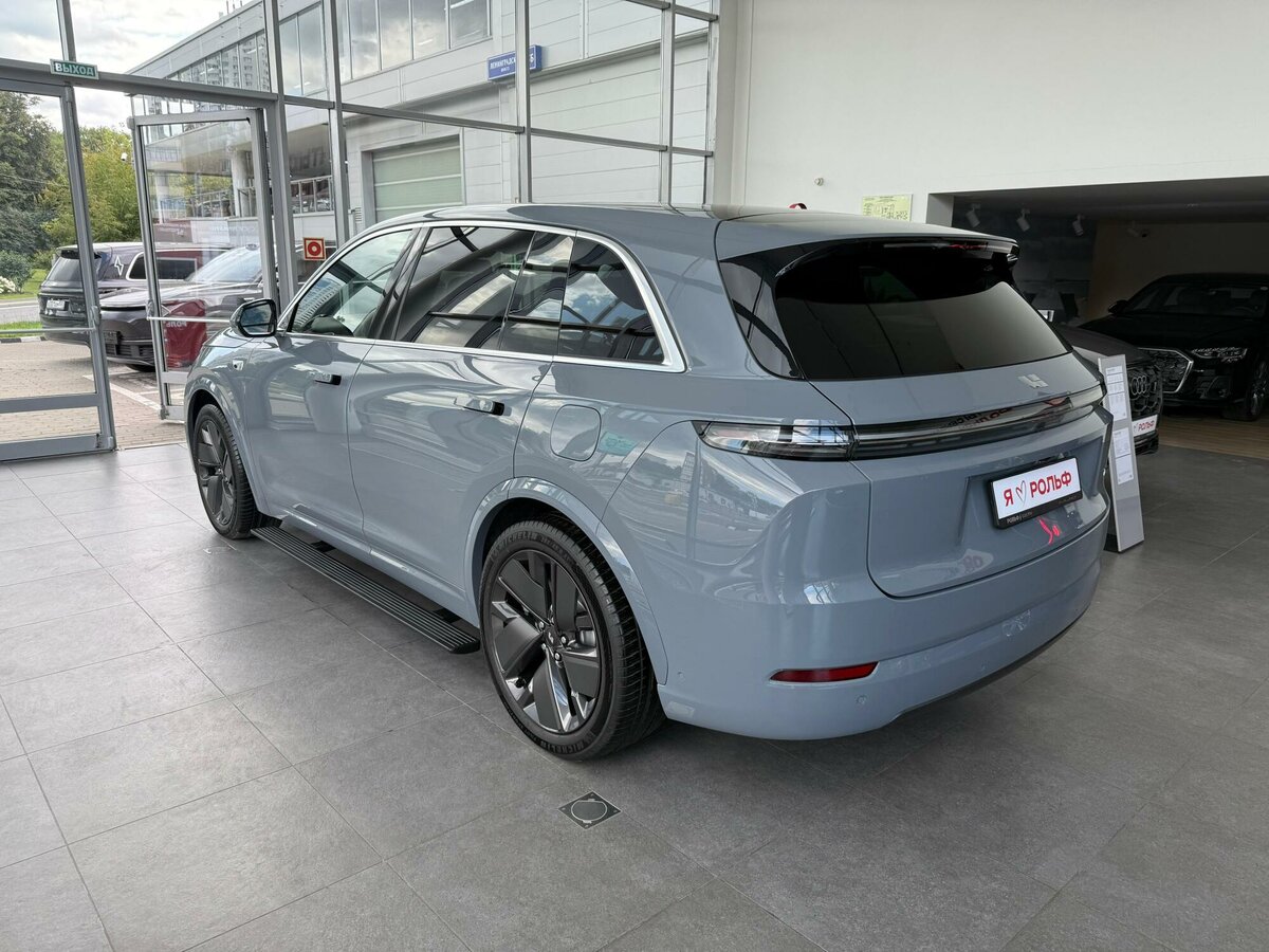Li Auto (Lixiang) L7 52.3 kWh I Рестайлинг