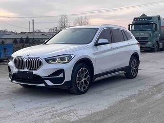 2022 BMW X1 Long 20Li sDrive II (F48) Рестайлинг, белый, 1800000 рублей, вид 3