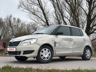 2014 Skoda Fabia II Рестайлинг, серебристый, 165000 рублей, вид 1