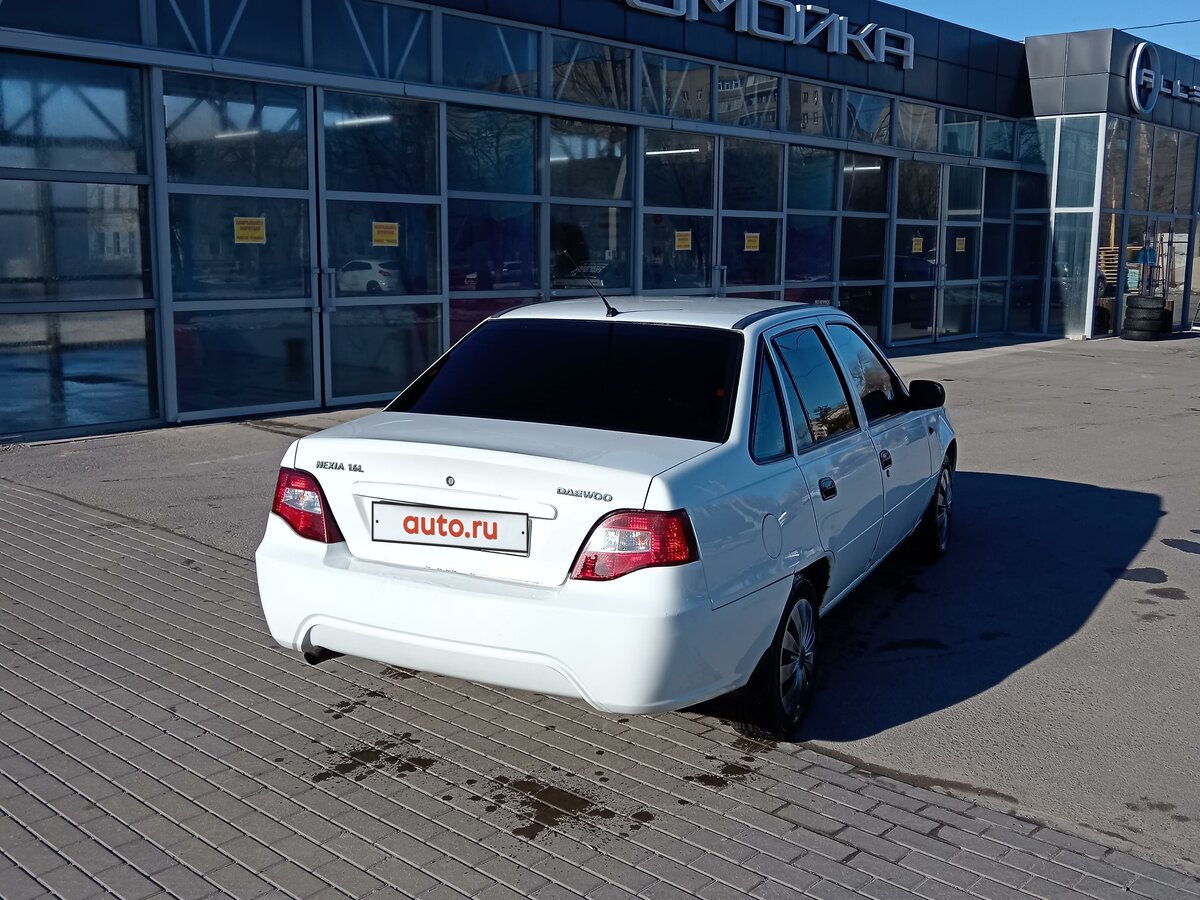 Купить б/у Daewoo Nexia I Рестайлинг 1.6 MT (109 л.с.) бензин механика ...