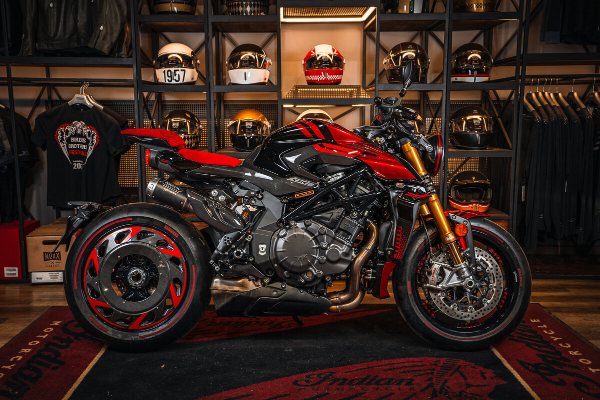 MV Agusta Rush 1000