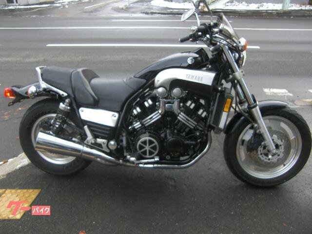 Yamaha V-Max 1200