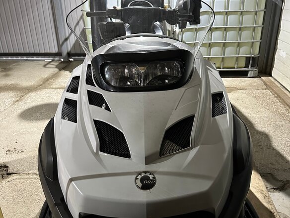 2009 BRP Lynx Yeti Pro Army, белый, 1100000 рублей