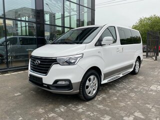 2019 Hyundai Grand Starex I Рестайлинг 2, белый, 2970000 рублей, вид 1