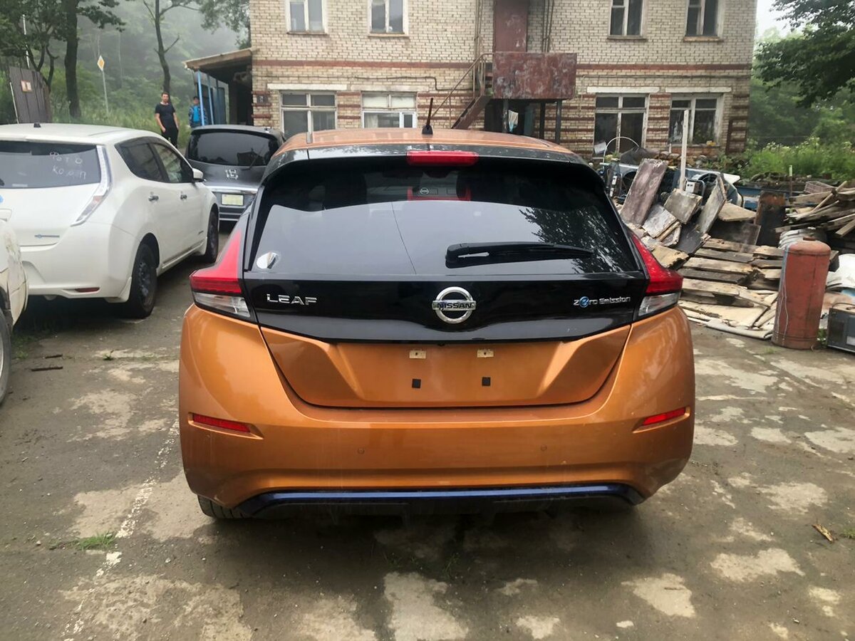 Nissan leaf ii ze1