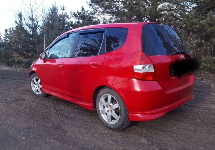 Купить б/у Honda Fit I 1.3 CVT (86 л.с.) бензин вариатор в Новом ...