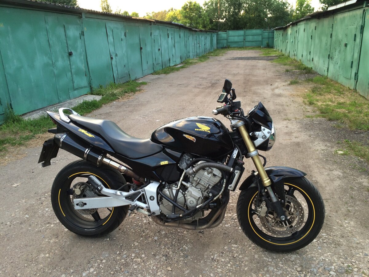 Черный Hornet cb600