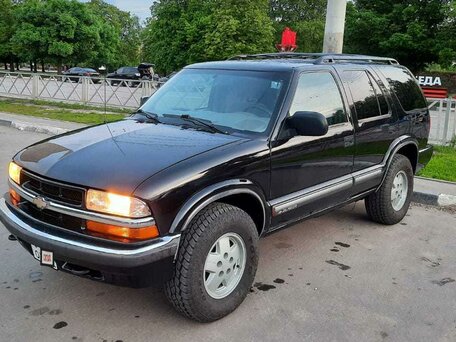 Chevrolet Blazer 1997 внедорожник