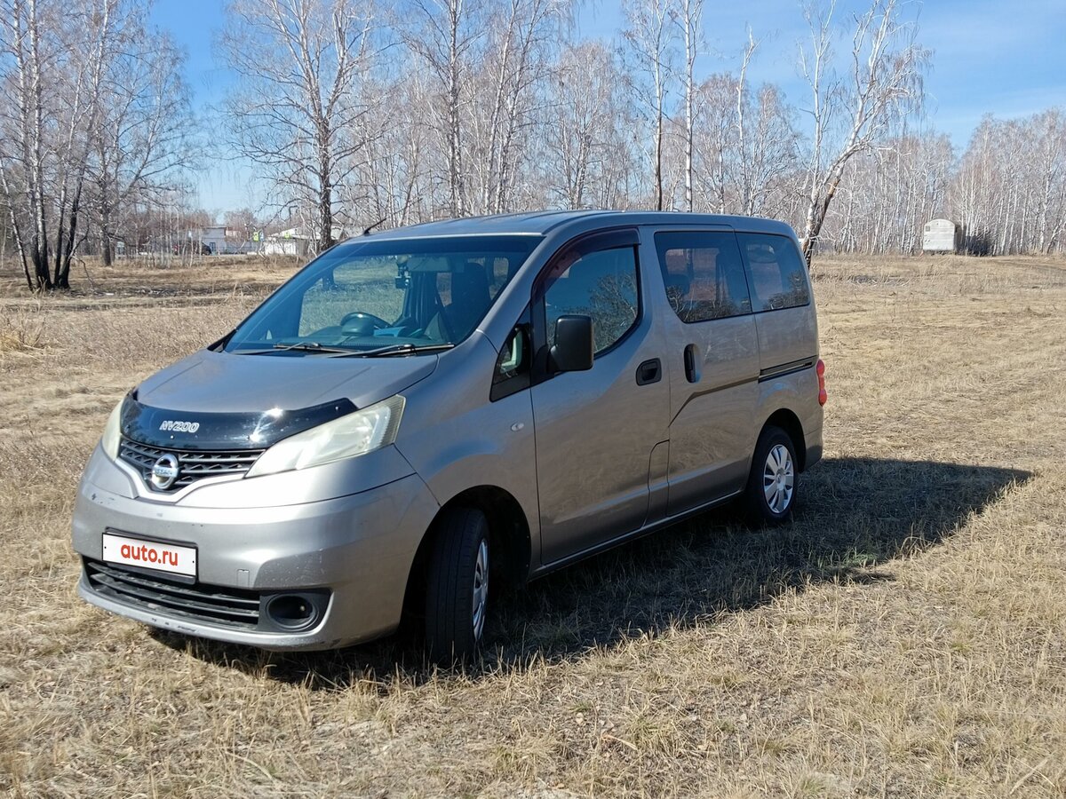 Nissan nv200 серый