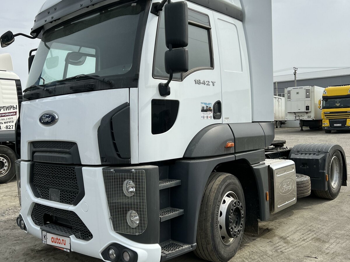 Тягач Ford Cargo