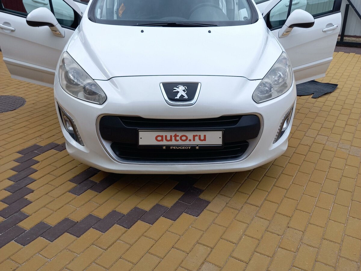 Купить б/у Peugeot 308 I Рестайлинг 1.6 MT (120 л.с.) бензин механика в ...