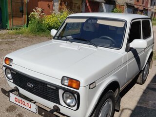 2011 Lada (ВАЗ) 2121 (4x4) I Рестайлинг, белый, 2000000 рублей, вид 1