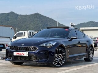 2021 Kia Stinger I Рестайлинг, синий, 2410000 рублей, вид 1